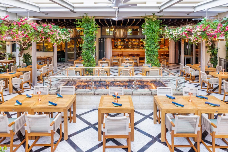 Galley restaurant patio at Hilton West Palm Beach