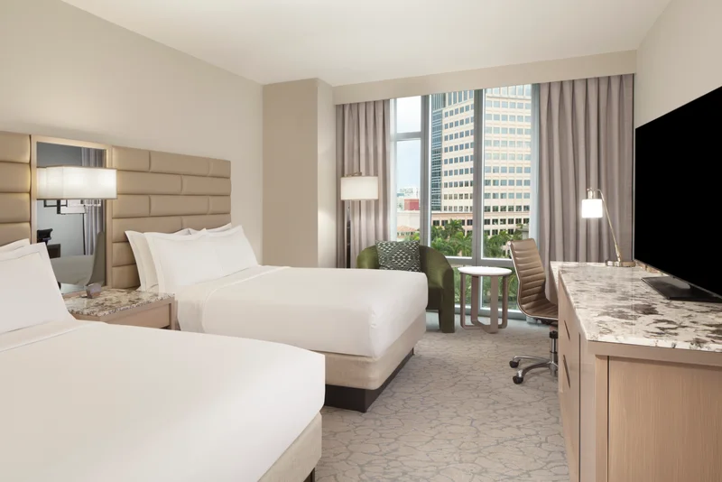 Queen guestroom at Hilton West Palm Beach
